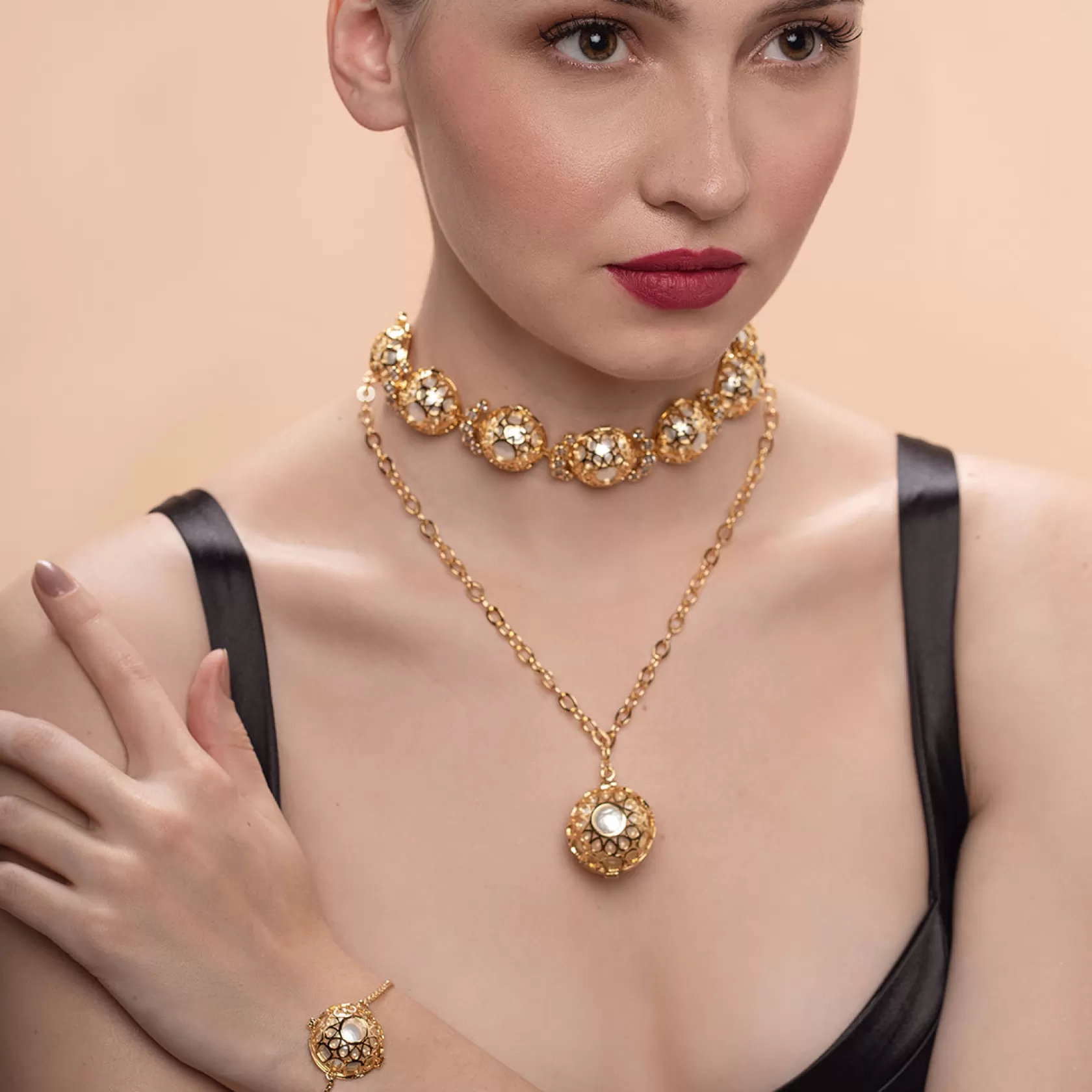 Necklace*Isharya Amara Statement Pearl Necklace Gold