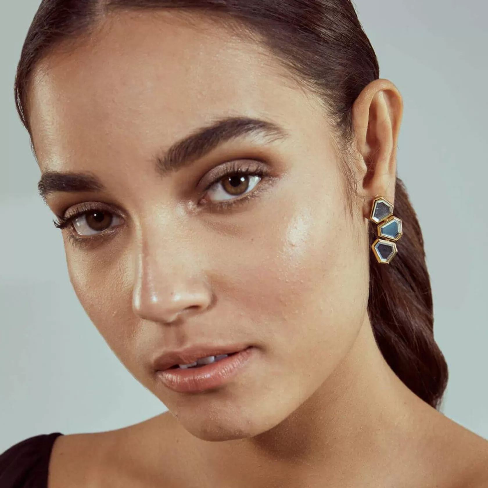 Earrings*Isharya Ayaana Mini Triple Mirror Stud Earrings