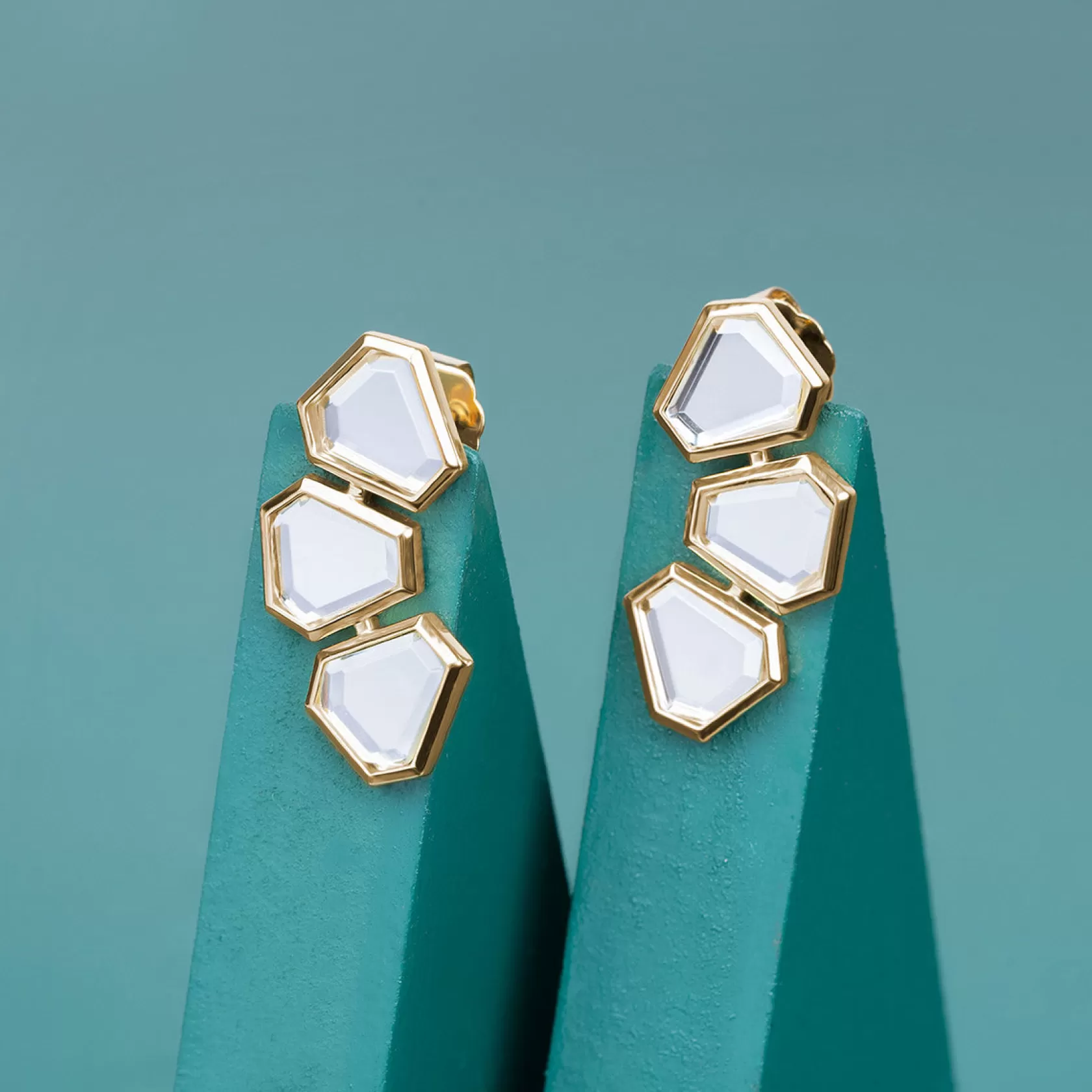 Earrings*Isharya Ayaana Mini Triple Mirror Stud Earrings