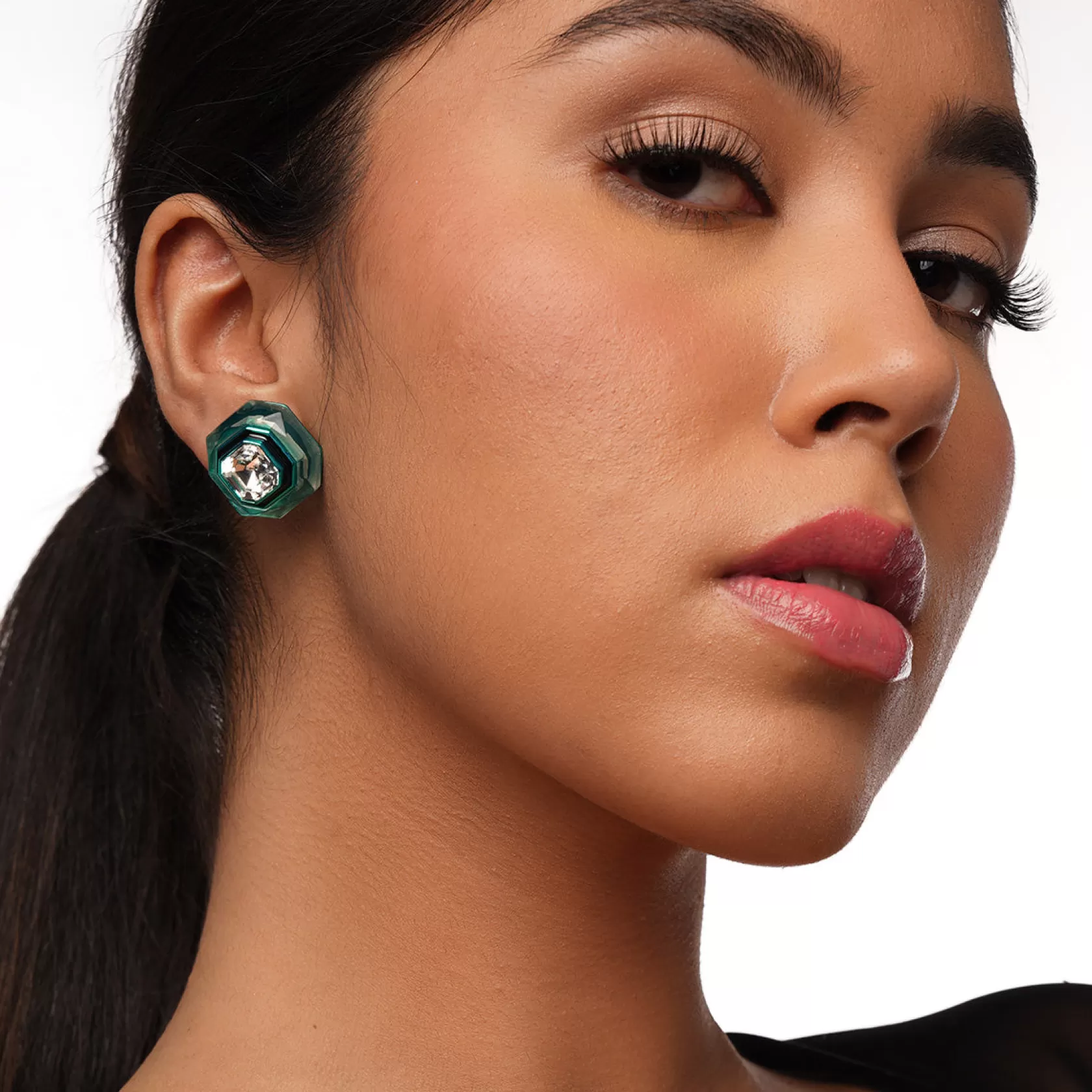 Earrings*Isharya B-Dazzle Infinity Cut Crystal Studs Green