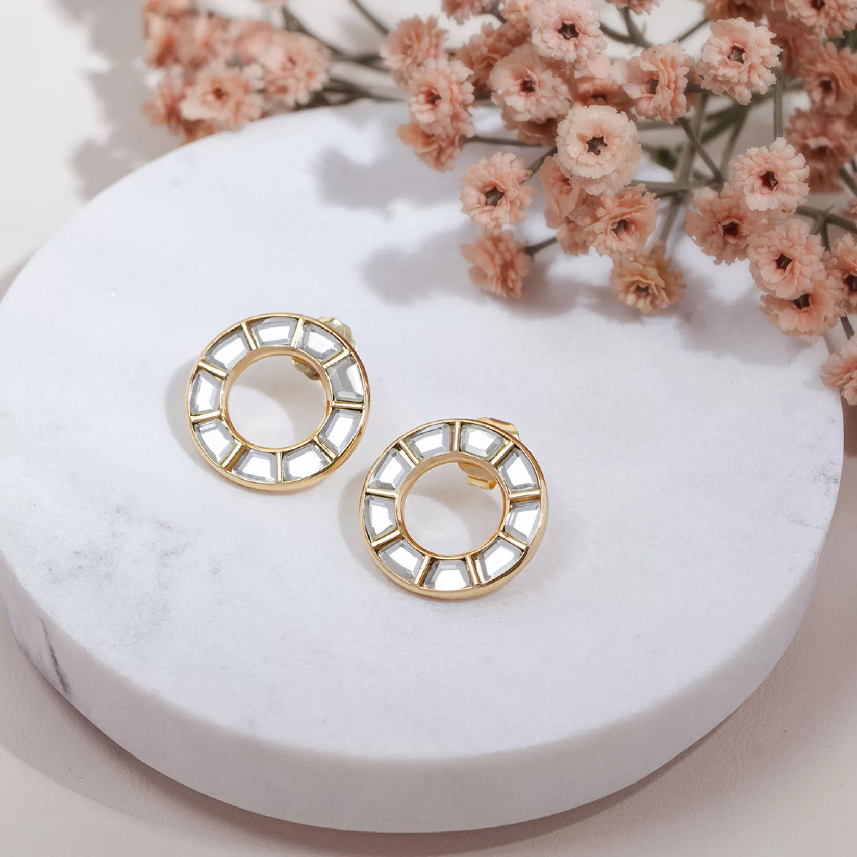 Earrings*Isharya Eternity Stud Earrings Gold