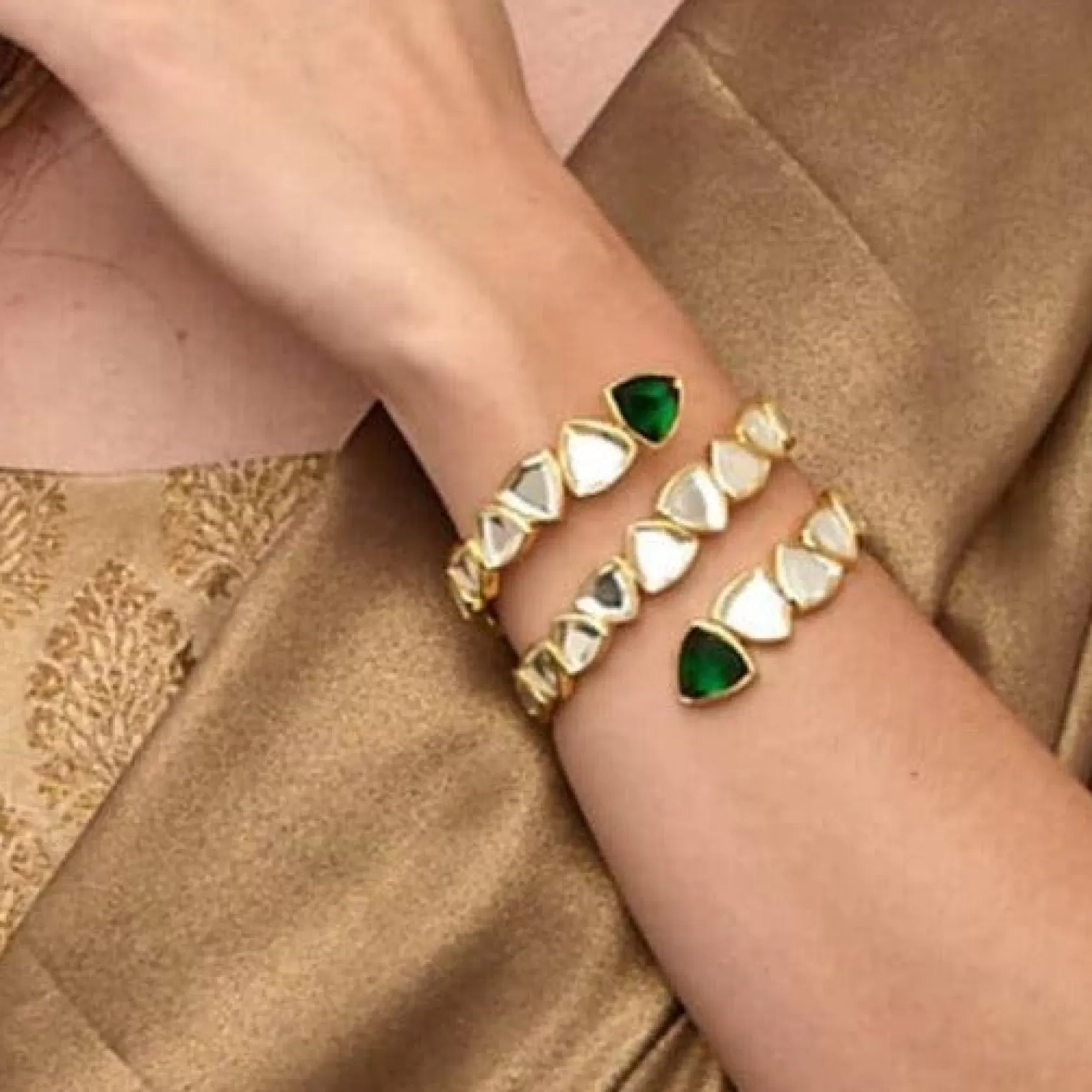 Wristwear*Isharya Inayat Green Hydro & Mirror Statement Cuff