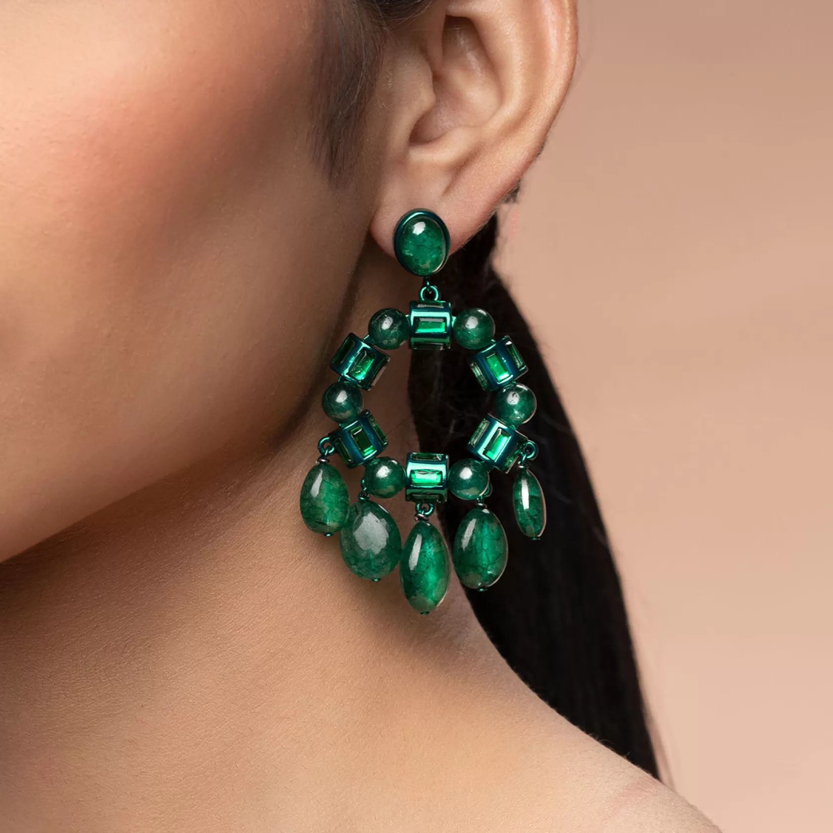 Earrings*Isharya Sultana Chandelier Earrings Green